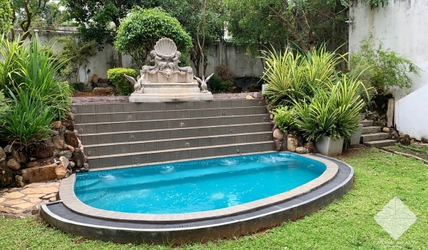 1124,Luxury House,Raja Maha Vihara Road, Nugegoda