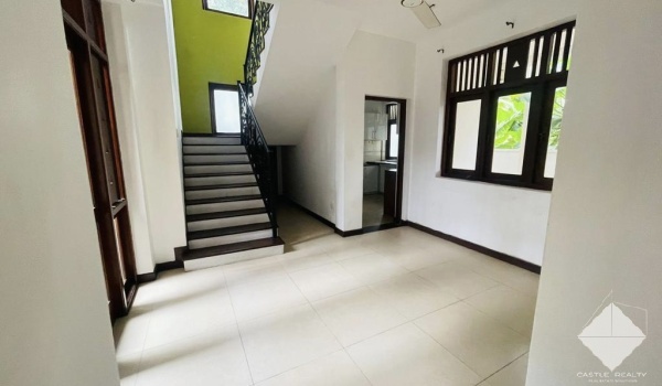 1304,Modern House,Old Nawala Road, Nawala