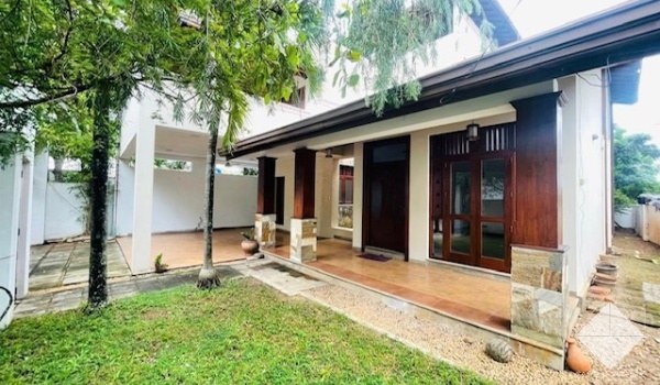 1304,Modern House,Old Nawala Road, Nawala