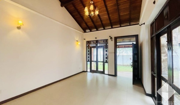 1304,Modern House,Old Nawala Road, Nawala