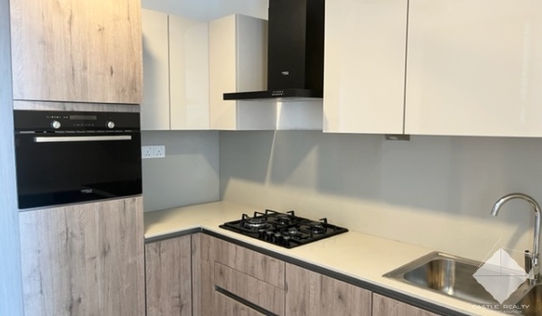 1305,Luxury Apartment,Luna Tower, Colombo 2