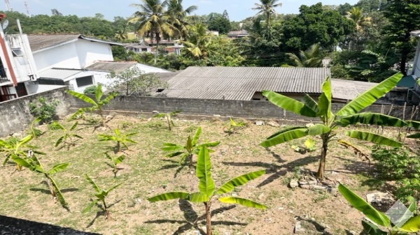 1322,Land,7th Lane,Thalawatugoda