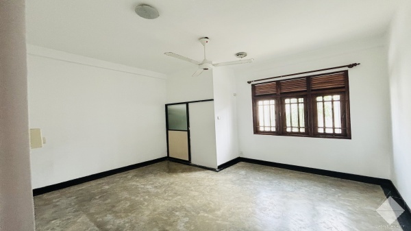 1615,Modern House,Holy Emmanuel Church Road, Moratuwa