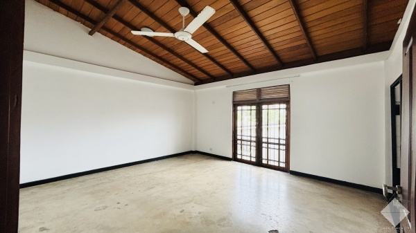 1615,Modern House,Holy Emmanuel Church Road, Moratuwa