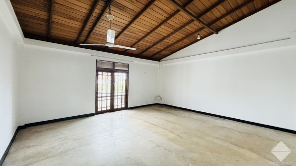 1615,Modern House,Holy Emmanuel Church Road, Moratuwa