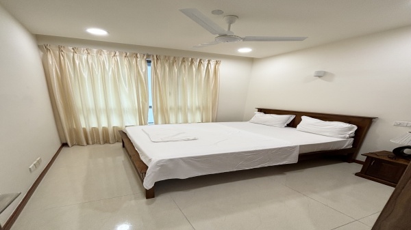 1642,Luxury Apartment,Astoria Residencies, Colombo 3