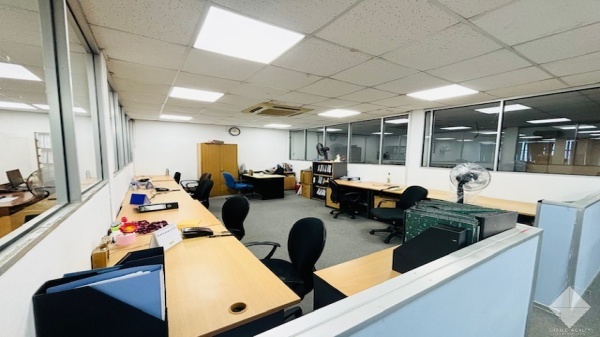 1653,Commercial Property,Dutugemunu Street, Kohuwela