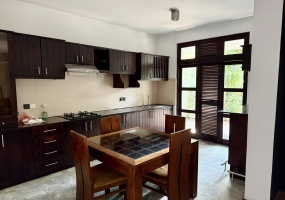 1654,Modern House,Ramsay Gardens, Nawala