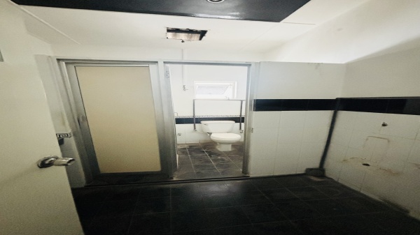 1661,Commercial Property,Melbourne Avenue, Colombo 4