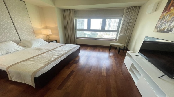 1673,Luxury Apartment,Cinnamon Life Residencies, Colombo 2