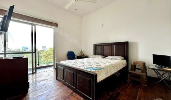 1689,Apartment,Temple Lane, Nawala