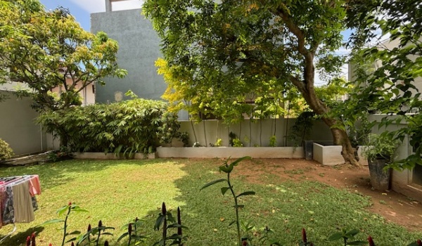 1694,Luxury House,St Peters Road, Moratuwa