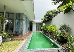 1694,Luxury House,St Peters Road, Moratuwa