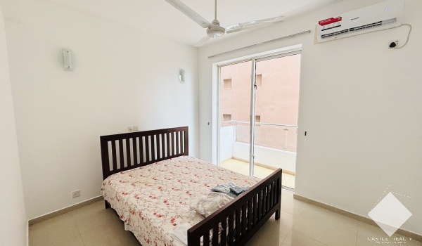 1721,Apartment,Lauries Lane, Colombo 4